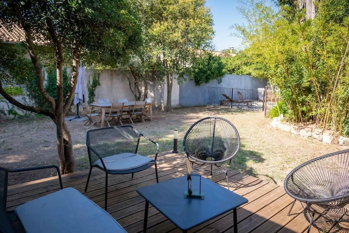 Maison De Famille Pres D'Avignon Piscine Les Angles  0*, Les Angles (Gard) France
