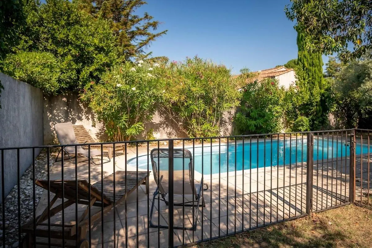 Maison De Famille Pres D'Avignon Piscine Les Angles  Les Angles (Gard)